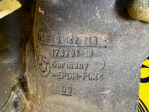 OSŁONA ZAŚLEPKA WYGŁUSZENIE BMW 5 G30 9162740