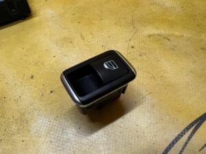 2 X PANEL PRZEŁĄCZNIK SZYB TYŁ MERCEDES GL X166