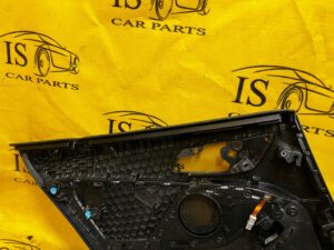 BOCZEK DRZWI TYŁ PRAWY BMW 1 F40