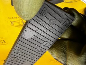 WKŁADKA WYKŁADZINA OSŁONA TUNELU ŚRODKOWEGO VOLKSWAGEN GOLF VIII