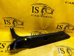 LISTWA OSŁONA PLASTIK PRAWA RANGE ROVER VOGUE L405