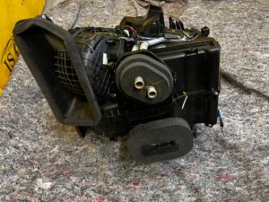 KOMPLETNA NAGRZEWNICA PAROWNIK DMUCHAWA DACIA JOGGER 1.0 TCE 2022R EU