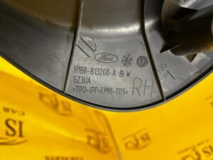 PRAWA OSŁONA LISTWA PROGU DRZWI FORD FIESTA MK8 3D