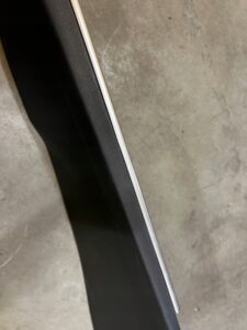 TAPICERKA BOCZEK LISTWA TUNELU ŚRODKOWEGO LEWA JAGUAR XE X760 XF X260