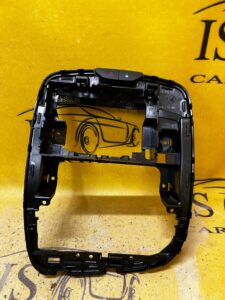 RAMKA MOCOWANIE OBUDOWA OSŁONA RADIA WŁĄCZNIK AWARYJNYCH RENAULT ZOE I Z.E.