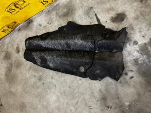 WYGŁUSZENIE WYKŁADZINA TUNELU ŚRODKOWEGO SKRZYNI BIEGÓW MERCEDES GLS X166