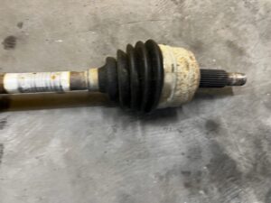 PÓŁOŚ PRZÓD PRZEDNIA LEWA LEWY DACIA DOKKER 1.5 BLUE DCI