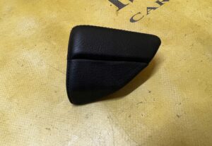 OSŁONA ZAŚLEPKA PODŁOKIETNIK SŁUPKA B PRAWA PORSCHE PANAMERA 970 I LIFT