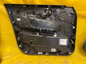 TAPICERKA DRZWI PRAWY PRZÓD MINI COUNTRYMAN II F60