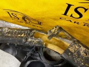 WYGŁUSZENIE ŚCIANY GRODZIOWEJ GRODZI BMW 1 F40