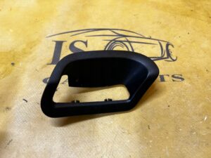 OSŁONA RĄCZKI FOTELA KANAPY TYŁ PRAWY MERCEDES CLS W218 SHOOTING BRAKE