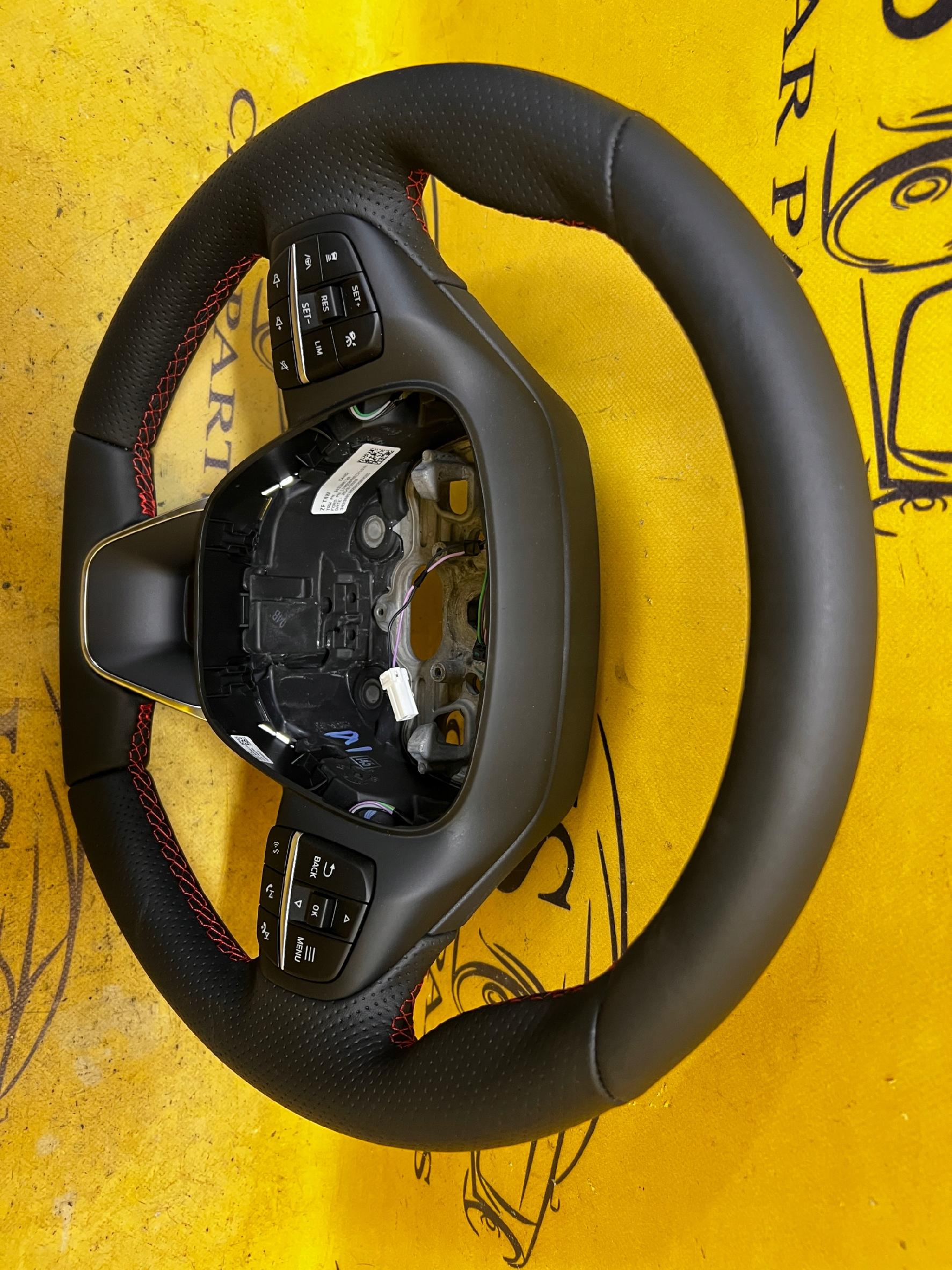 KIEROWNICA MULTIFUNKCJA FORD KUGA MK3 ST-LINE