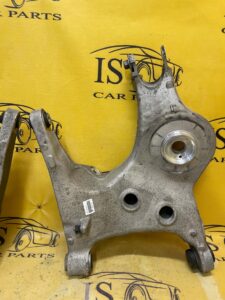 WAHACZ PRAWY TYŁ LAND ROVER L462 DISCOVERY V