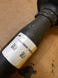 PÓŁOŚ PRZÓD PRZEDNIA LEWA LEWY MERCEDES A W176 GLA X156 1.6 BENZYNA