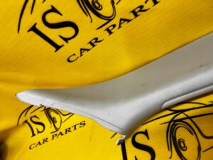 OSŁONA POSZYCIE SŁUPKA A PRZÓD PRAWA PRAWY RANGE ROVER VELAR L560