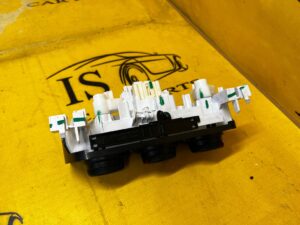 PANEL STEROWANIA NAWIEWU KLIMATYZACJI DACIA SANDERO III