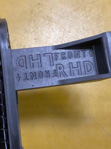 SCHOWEK ROLETA TUNELU ŚRODKOWEGO JAGUAR XF X260