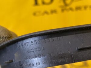 PRAWA GÓRNA KRATKA NAWIEWU DESKI PORSCHE 911 997