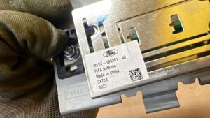 2 X MODUŁ STEROWNIK ANTENY PIFA RADIA FORD BRONCO 21-