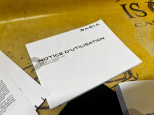 ETUI INSTRUKCJA KSIĄŻKA SERWISOWA FRANCJA DACIA SANDERO STEPWAY III 2023R