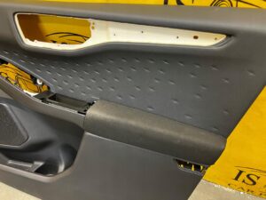 BOCZEK TAPICERKA DRZWI PRAWY PRZÓD FORD ESCAPE MK4