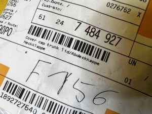 2 X OSŁONA ZAŚLEPKA KLAPY TYŁ BAGAŻNIKA BMW i3 I01 NOWA OEM