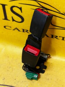 ZAPINKA ZAMEK PASA BEZP KANAPY TYŁ EVOQUE L551