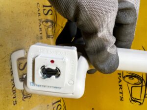 KOMPLET RĄCZKA RĄCZKI UCHWYTY UCHWYT PODSUFITKI AUDI A8 D4 4H