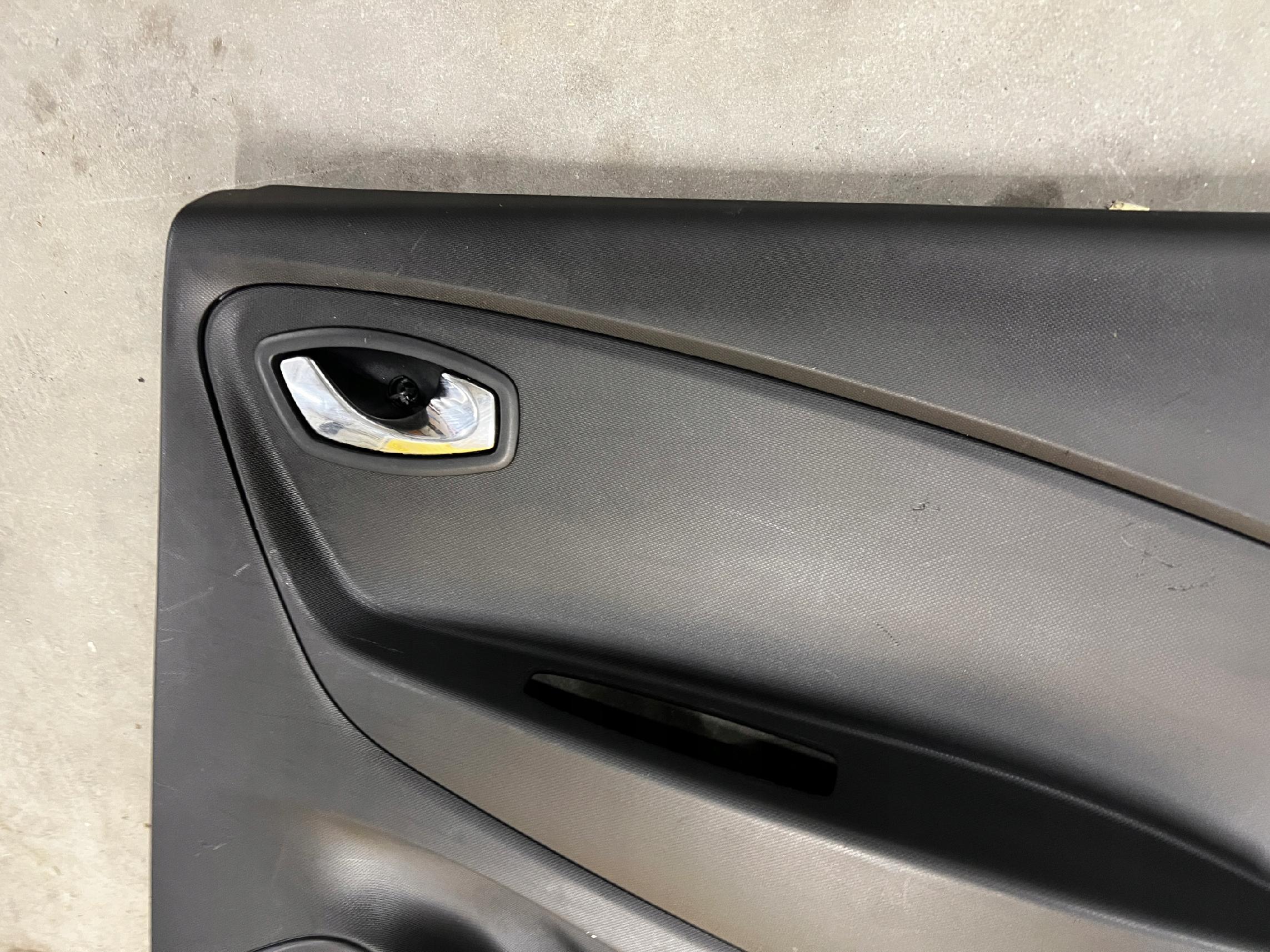 BOCZEK TAPICERKA DRZWI PRAWY TYŁ RENAULT CAPTUR I PRZEDLIFT