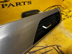 KRATKA NAWIEWU ŚRODKOWA DEKOR CHROM BMW 5 G30