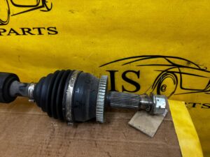 PÓŁOŚ PRZÓD PRZEDNIA PRAWY PRAWA KIA SORENTO III 2.2 CRDI