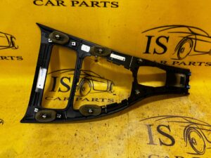 RAMKA DEKOR UCHWYTU NA KUBKI TUNELU BAMBUS BMW E92