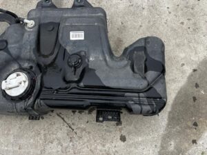 ZBIORNIK PALIWA BAK POMPA RENAULT CAPTUR I PRZEDLIFT 0.9 TCE