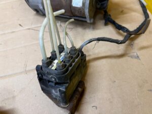 KOMPRESOR POMPA ZAWIESZENIA NIVO AIRMATIC MERCEDES CLS W218