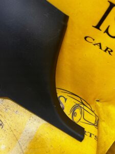 LEWA LEWE OSŁONA TAPICERKA SŁUPKA B MERCEDES INFINITI