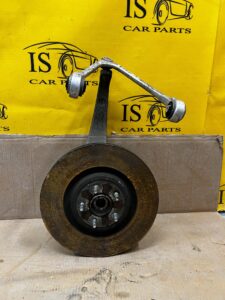 ZWROTNICA PIASTA TARCZA WAHACZE PRZÓD LEWA LEWY JAGUAR XJ X351 3.0D RWD