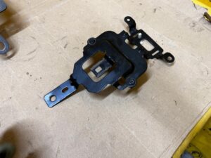 MOCOWANIE UCHWYT STEROWNIKA POMPY PALIWA FORD EXPLORER MK6