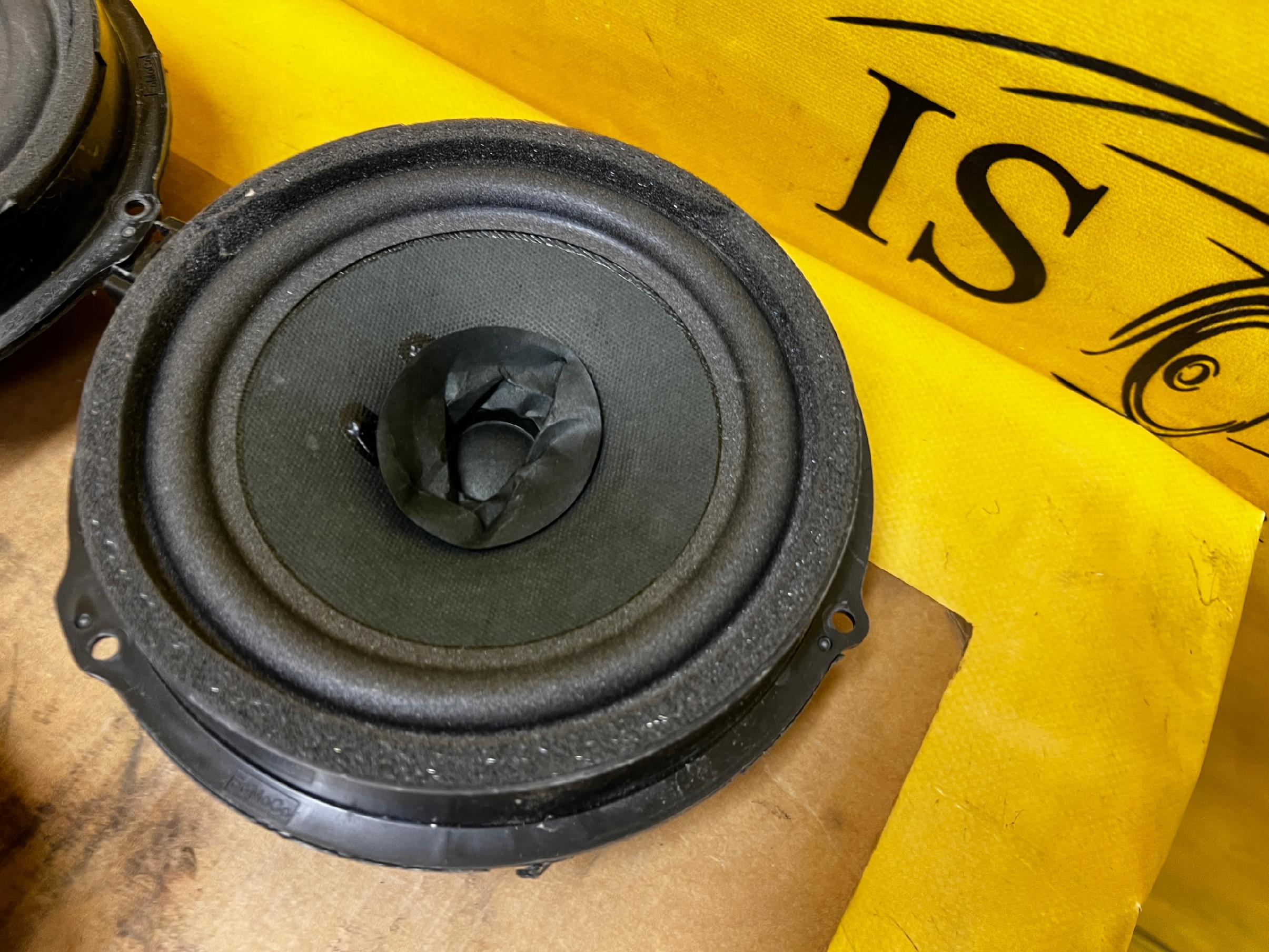 GŁOŚNIK DRZWI PRZÓD TYŁ FORD FIESTA MK8