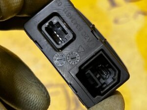 GNIAZDO ZŁĄCZE PORT USB AUX SD RENAULT ZOE I Z.E.