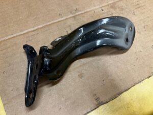 WSPORNIK MOCOWANIE BŁOTNIKA PRZÓD LEWY RENAULT TALISMAN