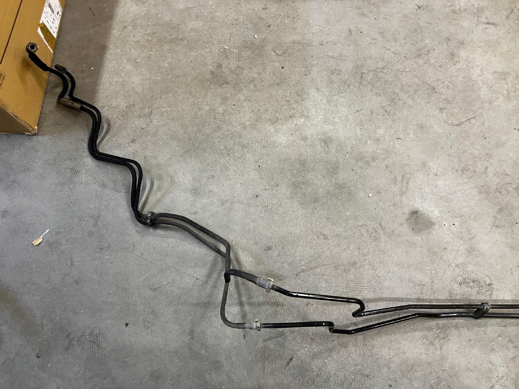 KOMPLET PRZEWODY PRZEWÓD PALIWA PALIWOWE PEUGEOT 308 II T9 1.6 E-HDI