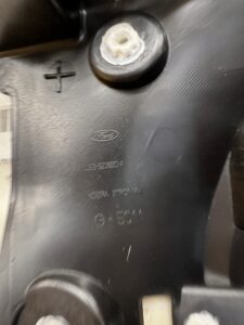 BOCZEK TAPICERKA DRZWI PRAWY PRZÓD FORD ESCAPE MK4