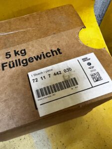 ZAPINKA ZAMEK KLAMRA PASA TYŁ PRAWY BMW 3 G20 G21 NOWA OEM