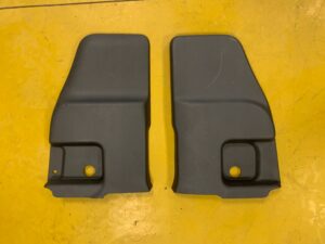 OSŁONA LEWA DOLNA SŁUPKA NISSAN E-NV200 NV200