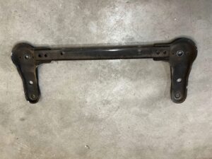 BELKA WSPORNIK POD SANKI PRZÓD NISSAN X-TRAIL T32