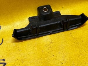 ZAŚLEPKA WSPORNIK OSŁONA FIAT 500 ABARTH 52057050