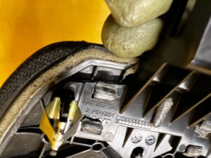 DASZEK OSŁONA LICZNIKA ZEGARÓW DESKI KONSOLI AUDI TT 8S