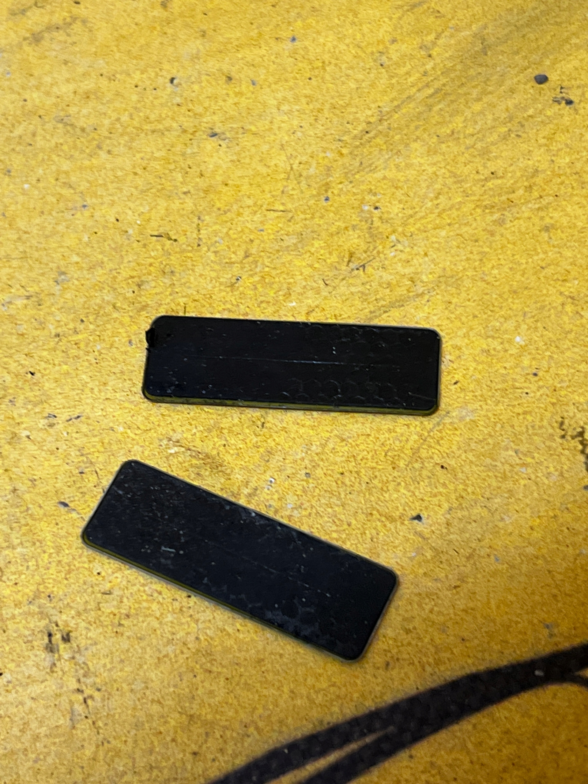 EMBLEMAT ZNACZEK GŁOŚNIKA BOSE PORSCHE CAYENNE 9Y3 9Y0 COUPE HYBRID