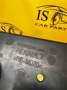 MOCOWANIE WYKŁADZINY DYWANÓW RENAULT MEGANE IV