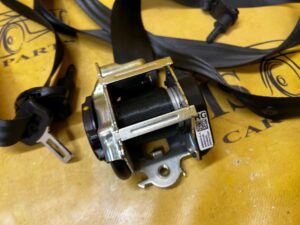 WYSTRZELONY PAS BEZPIECZEŃSTWA PRZÓD PRZEDNI LEWY DACIA SANDERO III EU